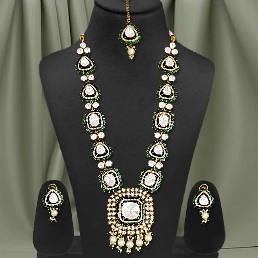 MG Emerald Glow Kundan Set
