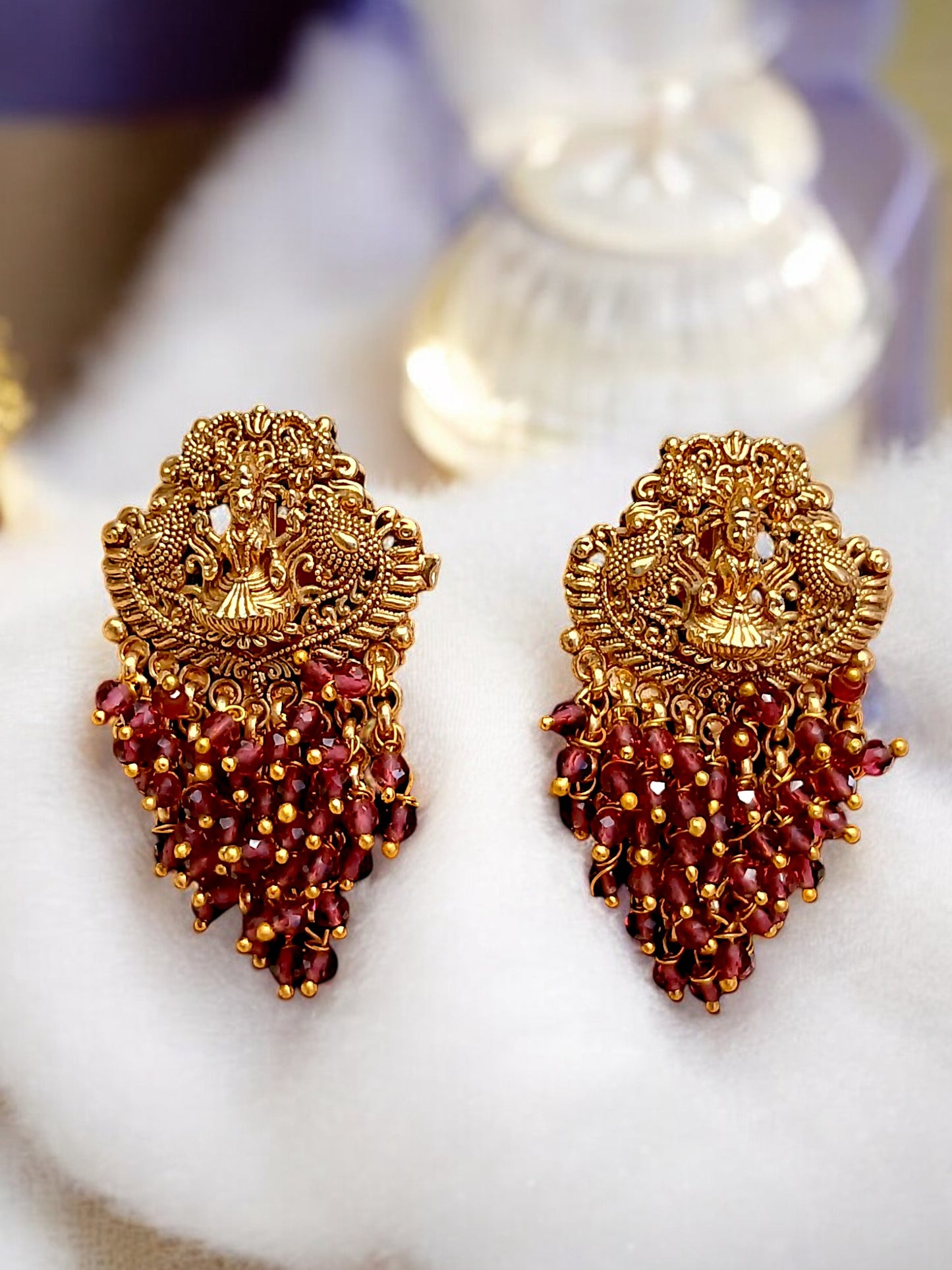 MG Laxmi Pendant Short Necklace set