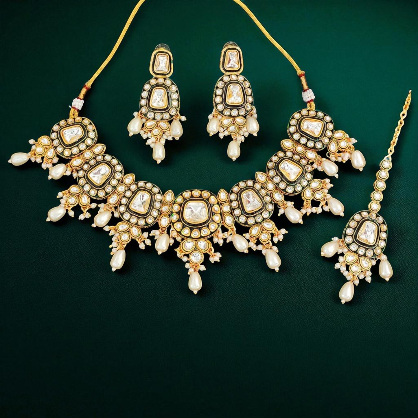 Royal Heritage Kundan Jewellery Set