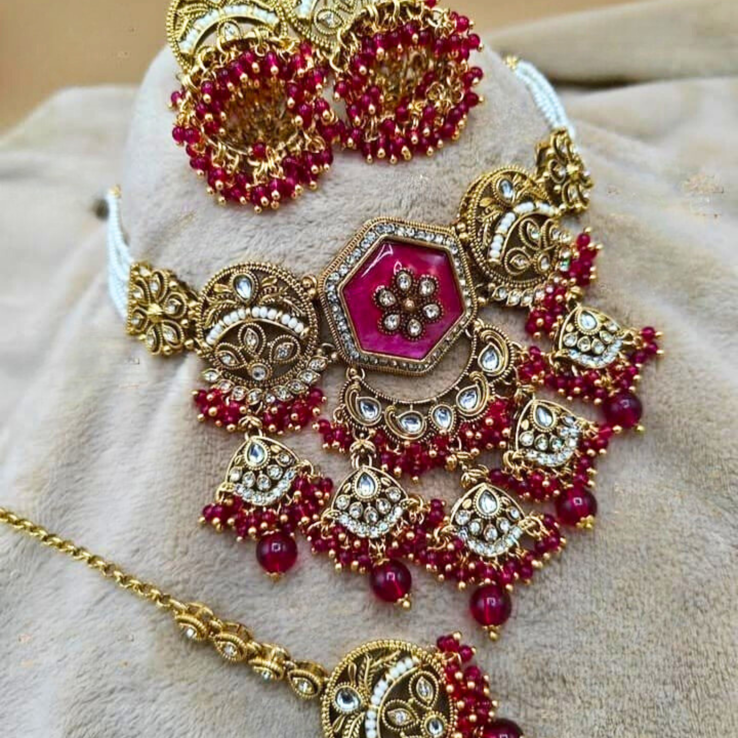 Royal Pink Kundan Jewellery Set