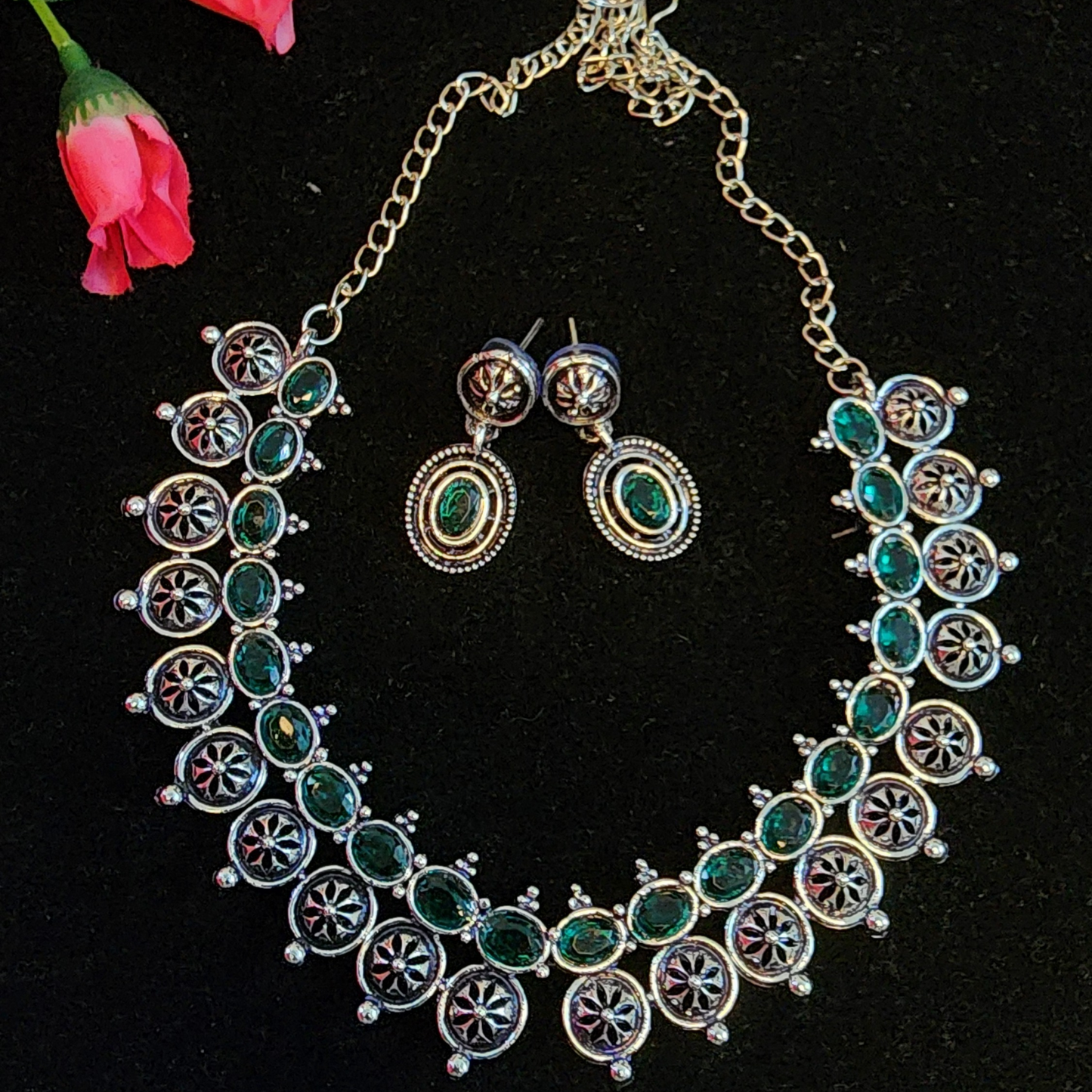 Oxidized Layered Emerald Choker Necklace Set