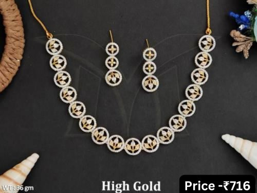 Classic High Gold Necklace Set