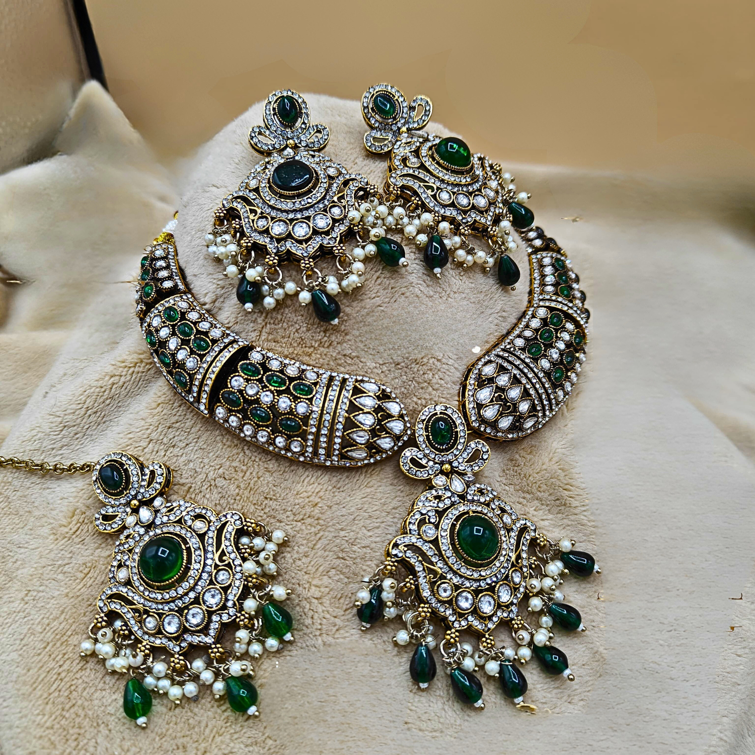 Emerald Wedding Collection