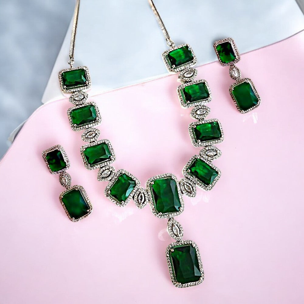 MG Regal Emerald AD Necklace Set