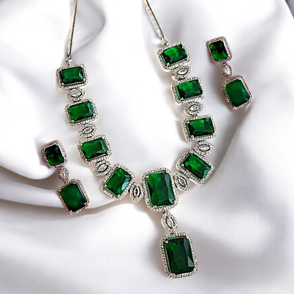 MG Regal Emerald AD Necklace Set