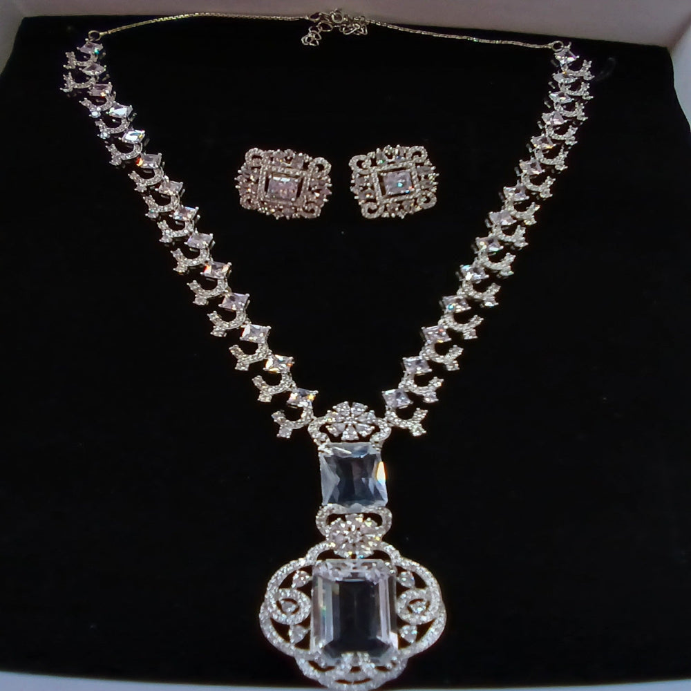 MG Sparkling Ensemble Necklace set