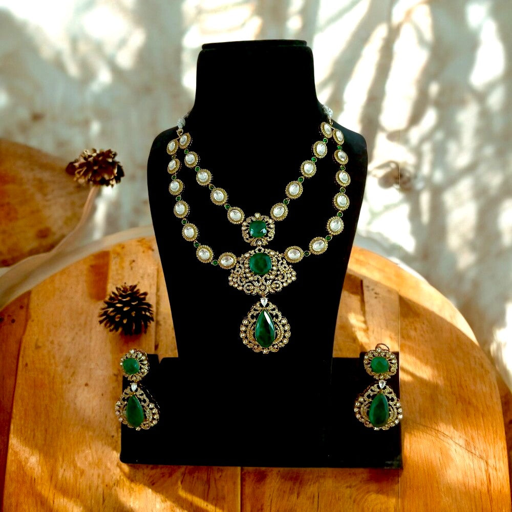 MG Regal Victorian Necklace Set