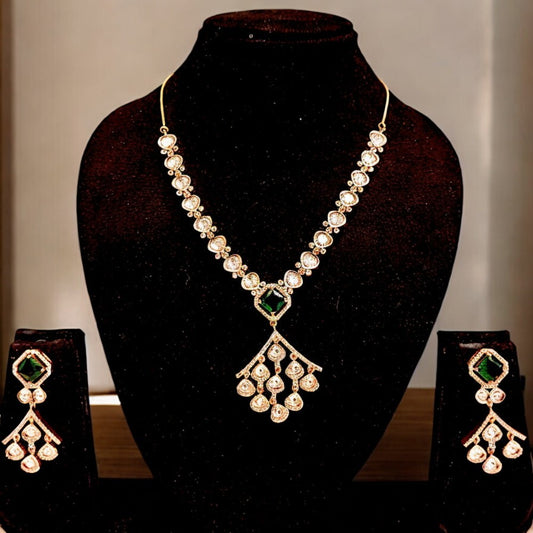 MG Emerald Empress Necklace Set